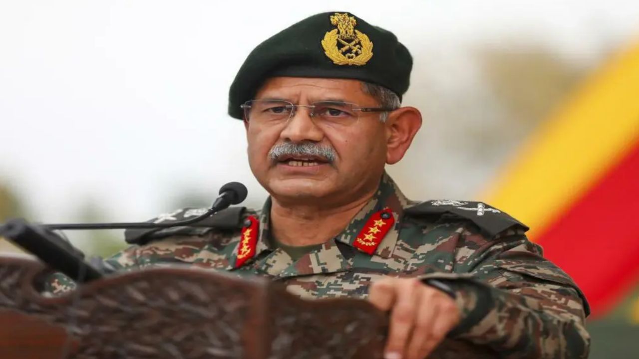 ভারতের সেনাপ্রধানের হুঁশিয়ারি: 'যুদ্ধ শিগগিরই শুরু হতে পারে'